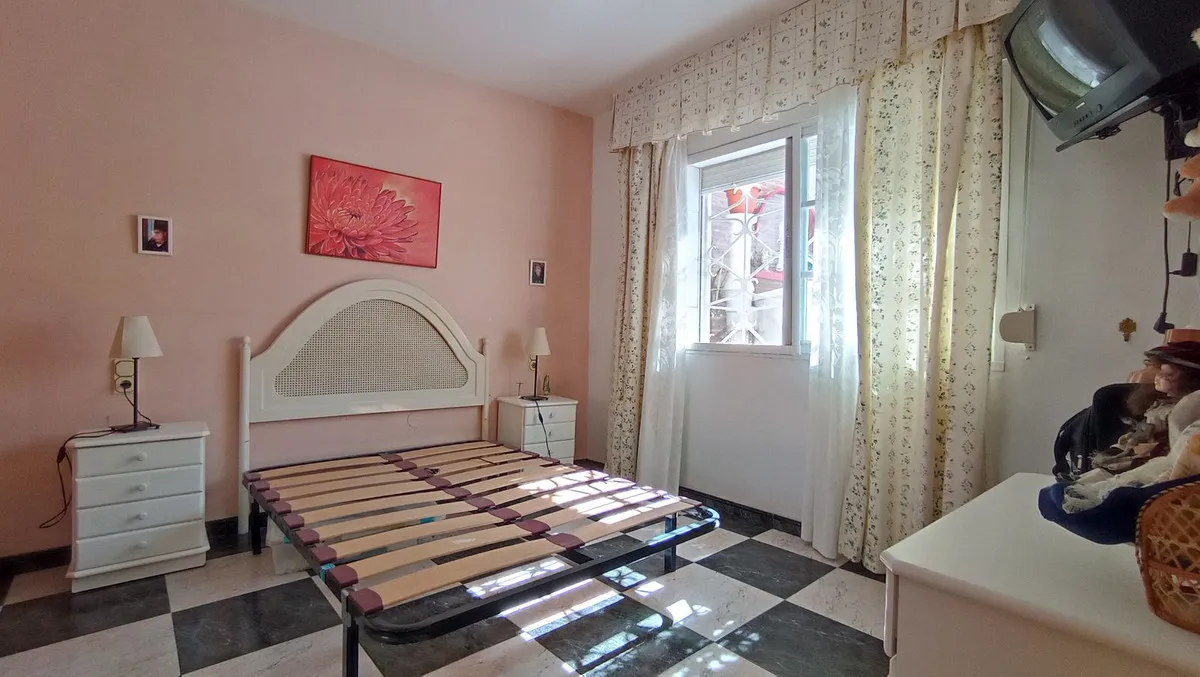 44063262-401c-43b2-be18-cf9ae5a08a7e