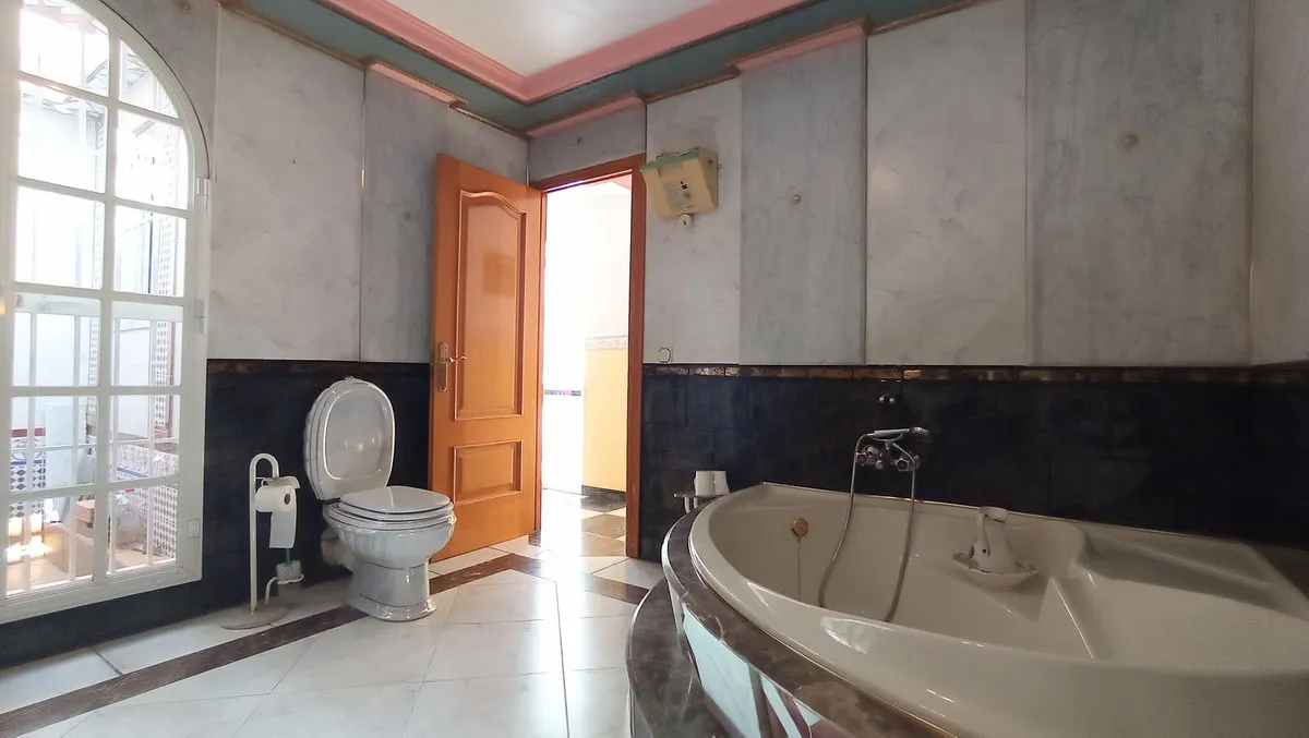 6e47b620-8adb-4dea-85bc-a237256b0e65