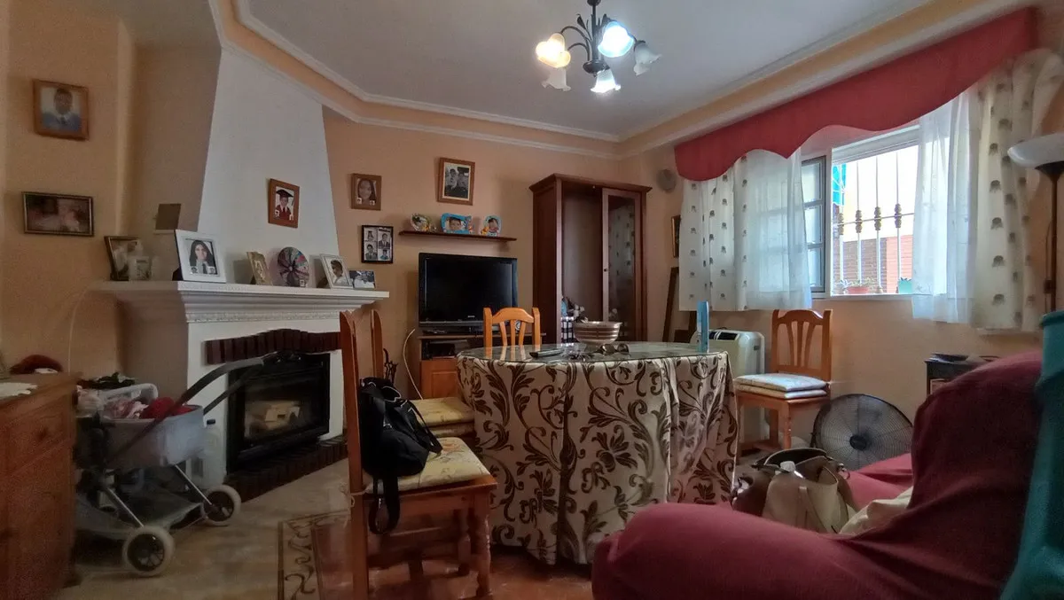 c50b3b32-0564-447d-8e8f-0977c56648d0