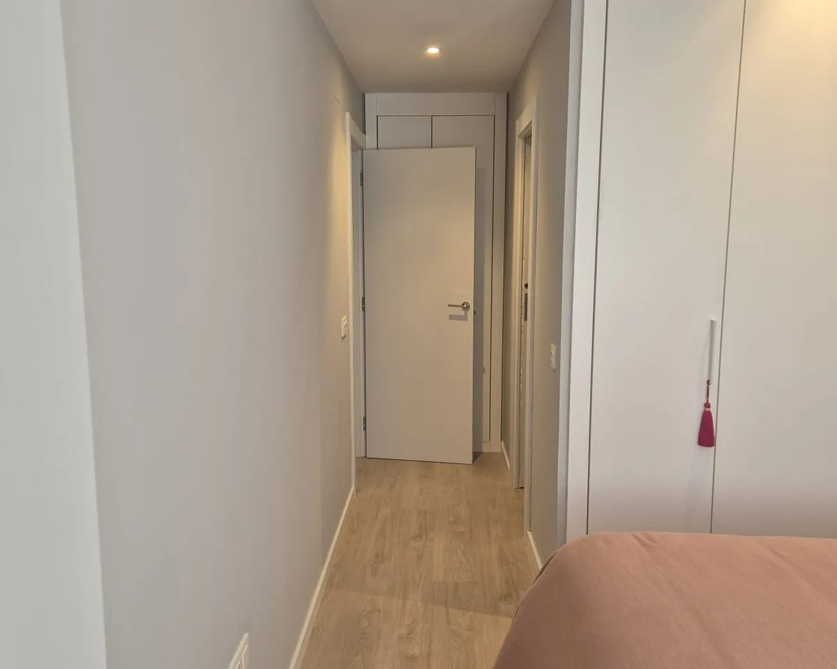 b21c1deb-b6a2-4574-b049-7a82f7de6d27