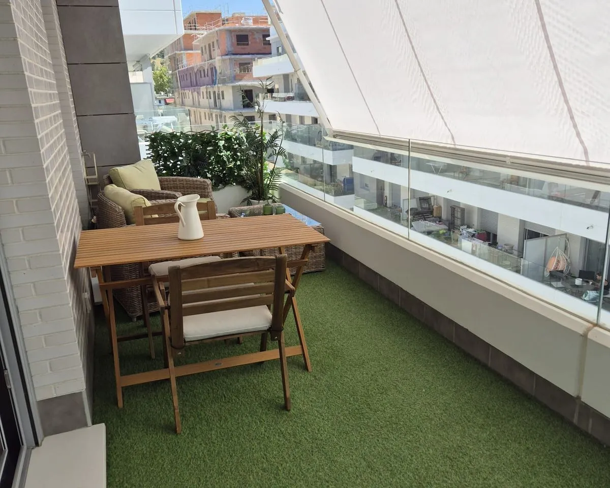 f045bdcb-e858-47a4-9031-a81cf4739894