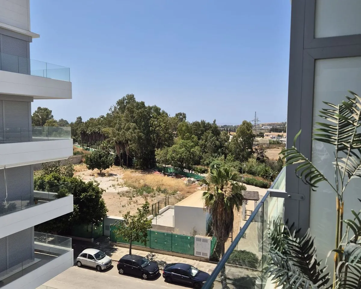 fbcbfcaf-3dba-4b4d-9c26-465e39ec7eab