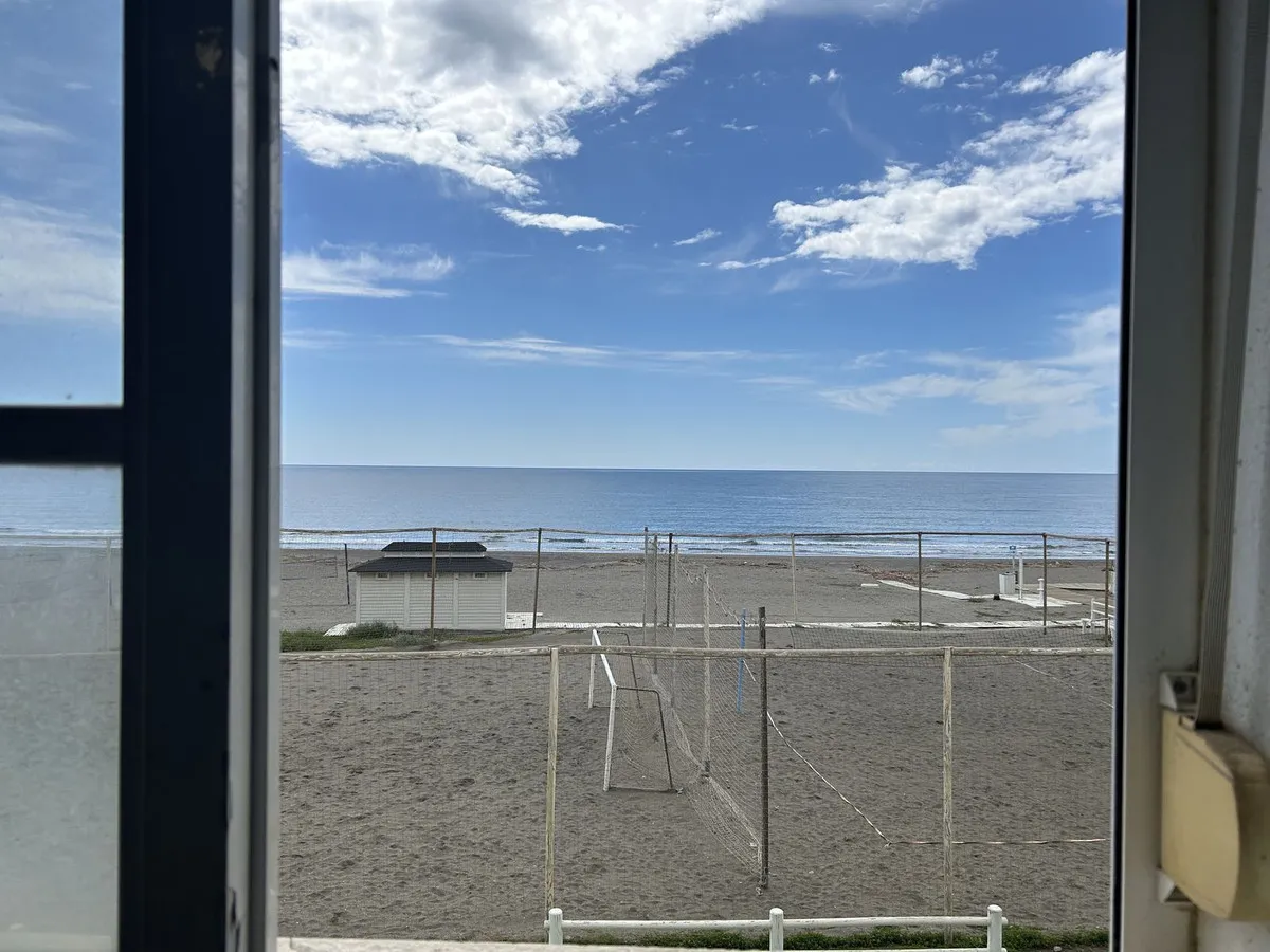 590c68c0-92a4-49bf-a2c8-4e999359b83a