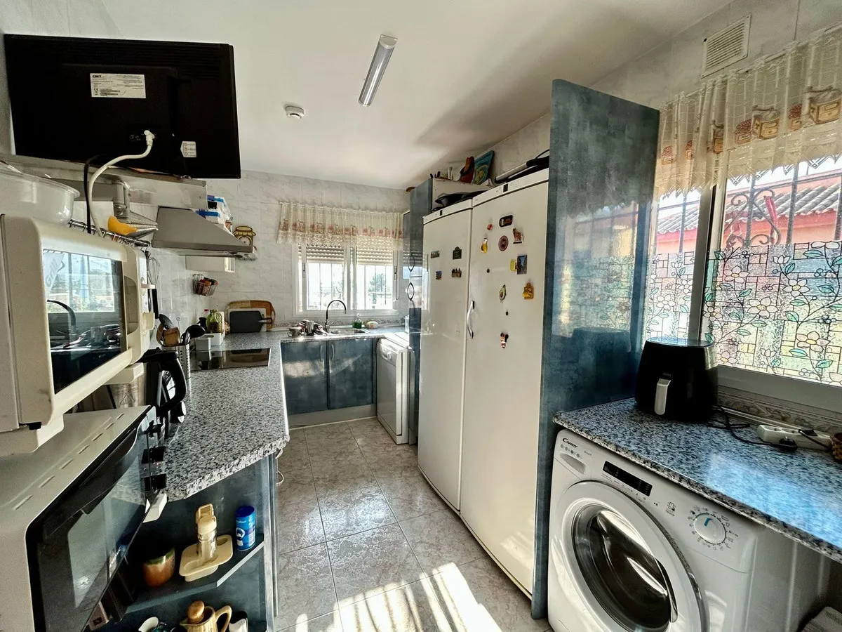 ba8049ac-3958-4c2e-898a-1625471c3a40