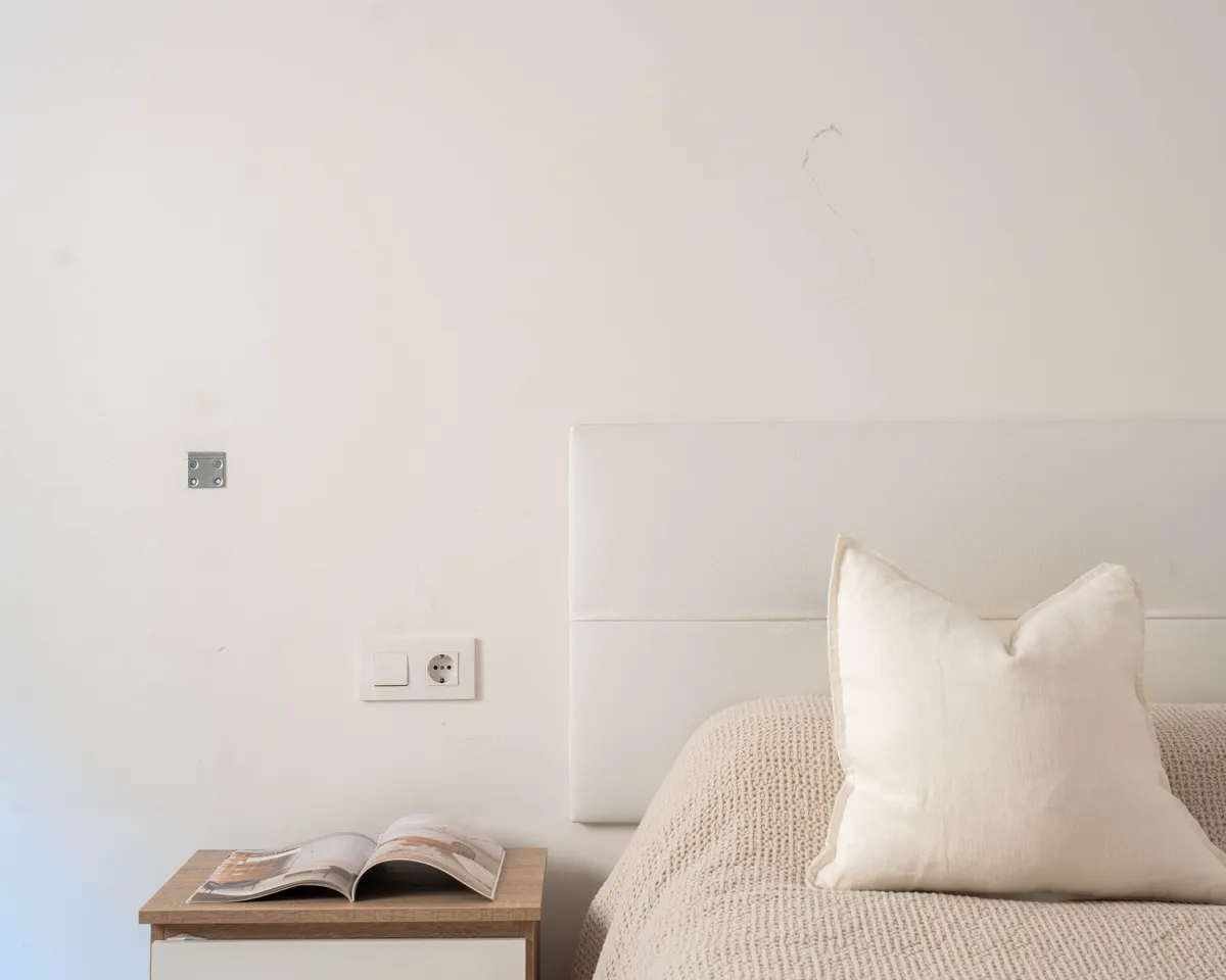 8d254009-c084-42b7-9357-de7a0e473a44