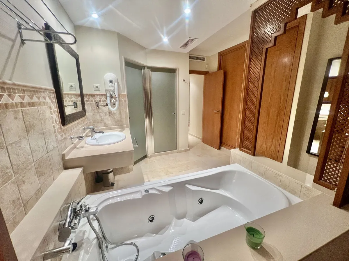 05e0658e-1a72-4ac3-b205-706664d1ec49