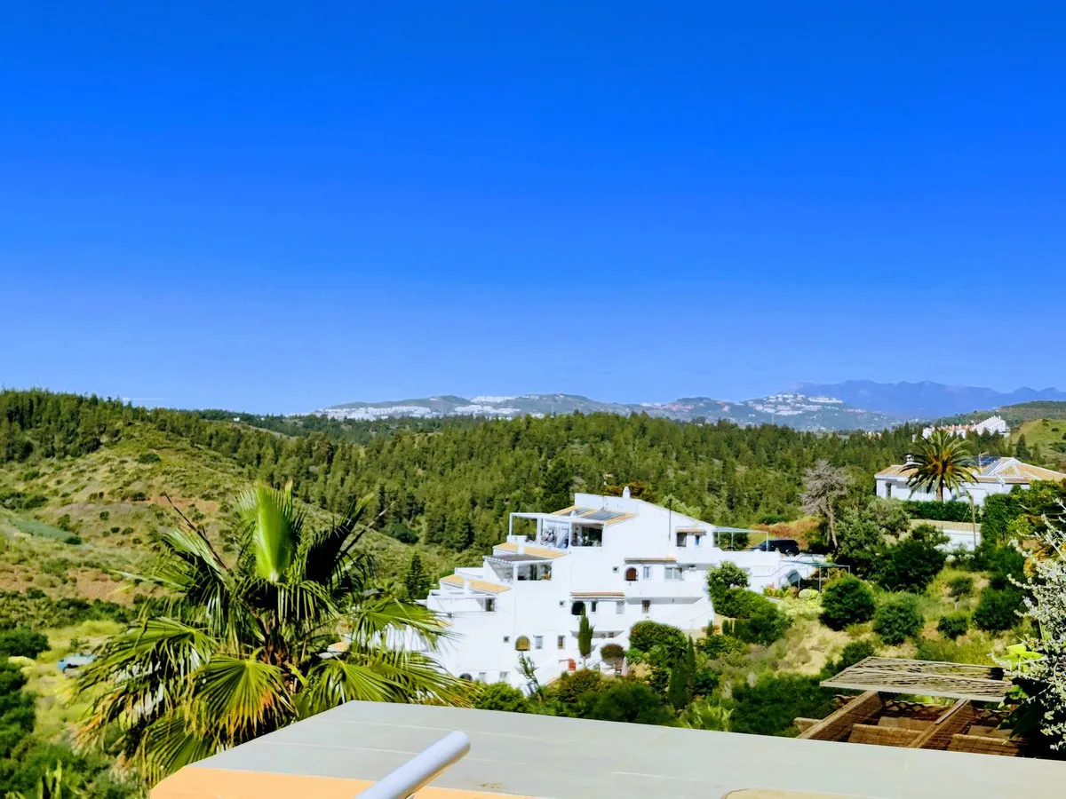 48a03d39-dbd8-45b3-a90f-e9cc3d7a13c8