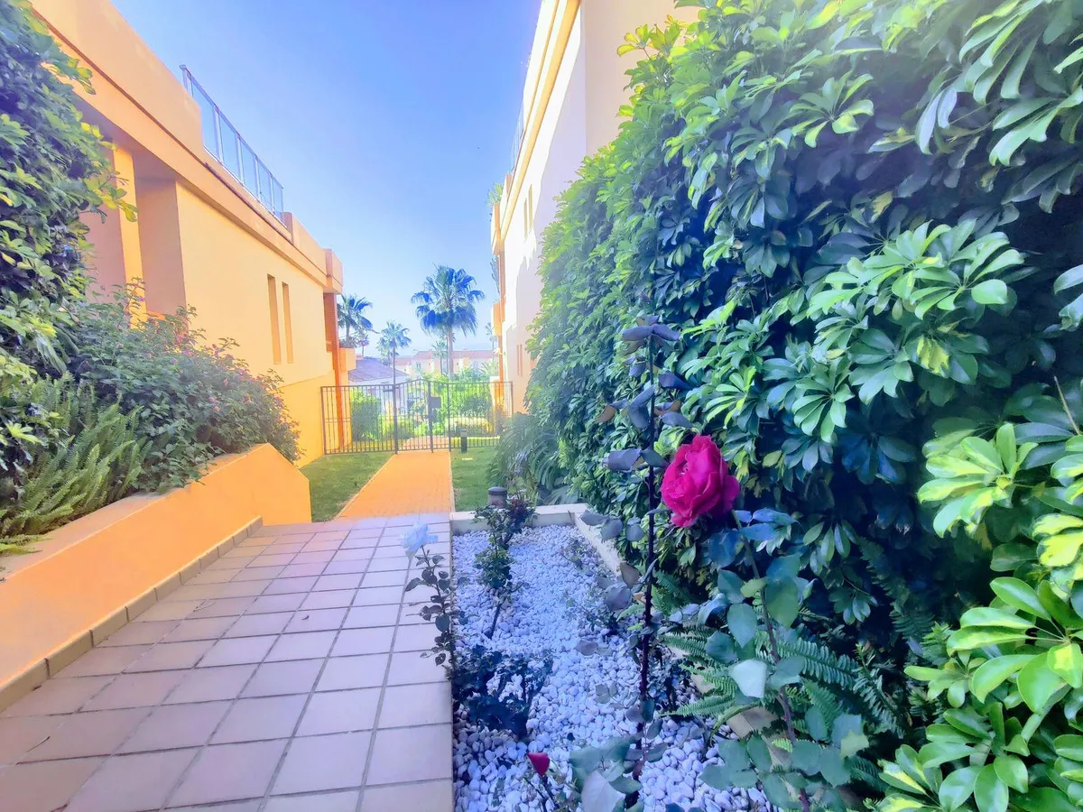 b52982c6-a589-4001-ba49-2348d95b97e8