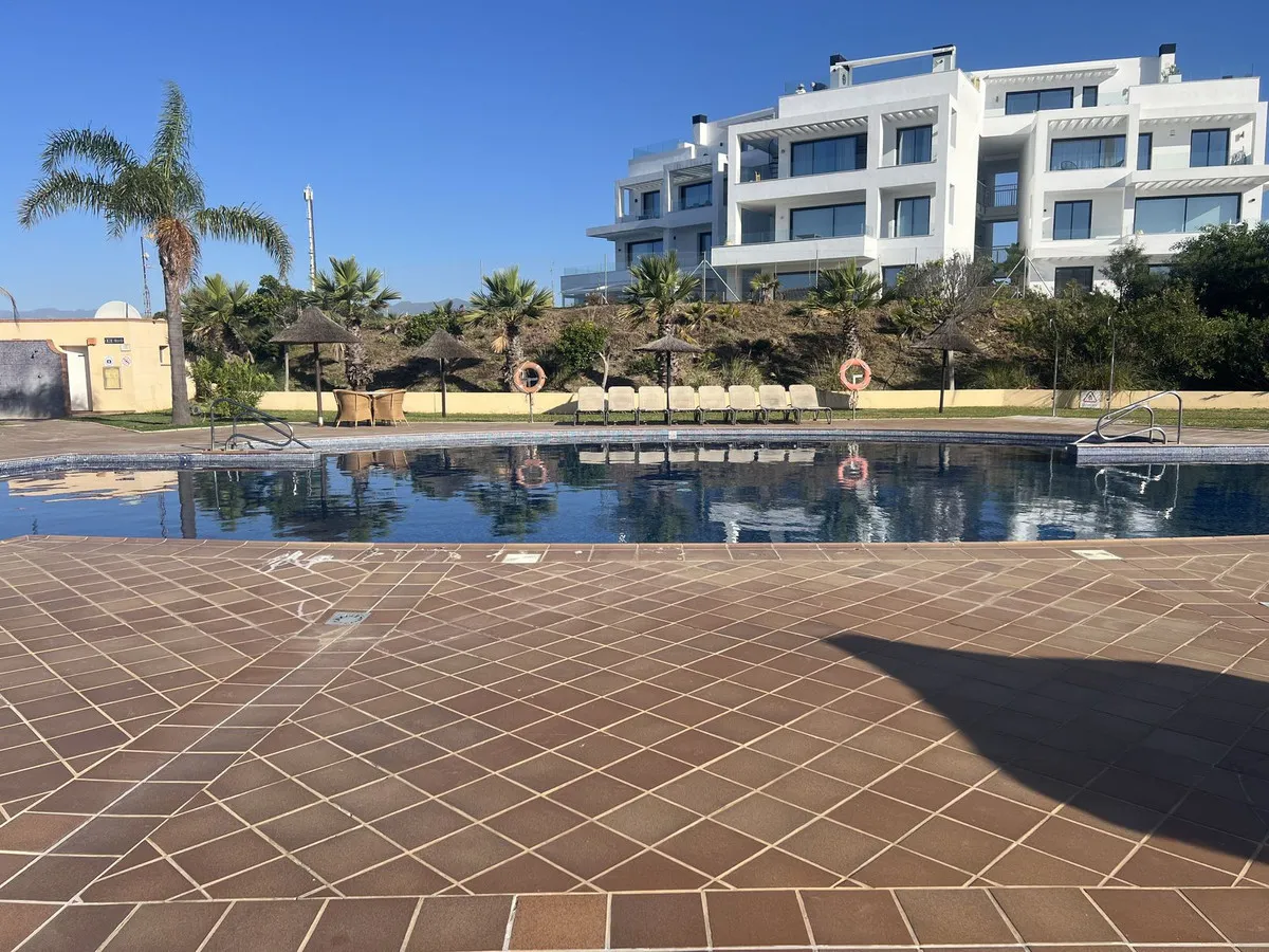 b6410ac5-5914-4d1d-b832-d329013b3d37