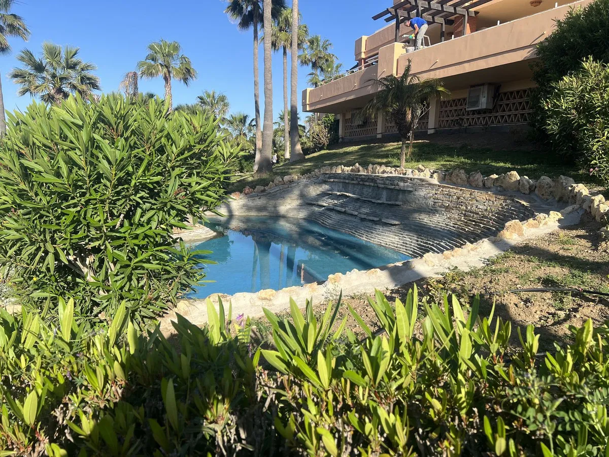 e87dbac4-ba6d-43d3-803a-bef3c4ac64e1