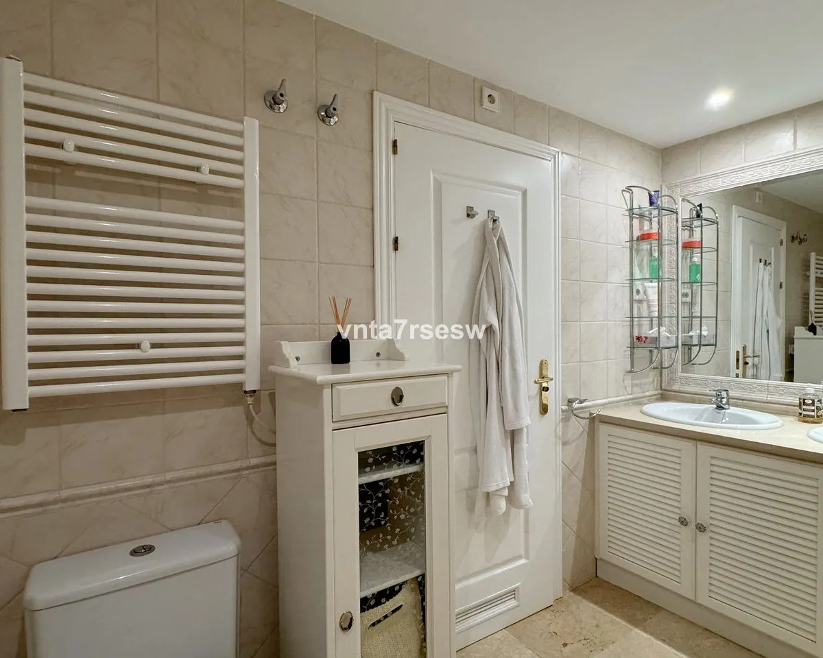 0938b715-3b5e-447c-b6c6-01d3c222ce24