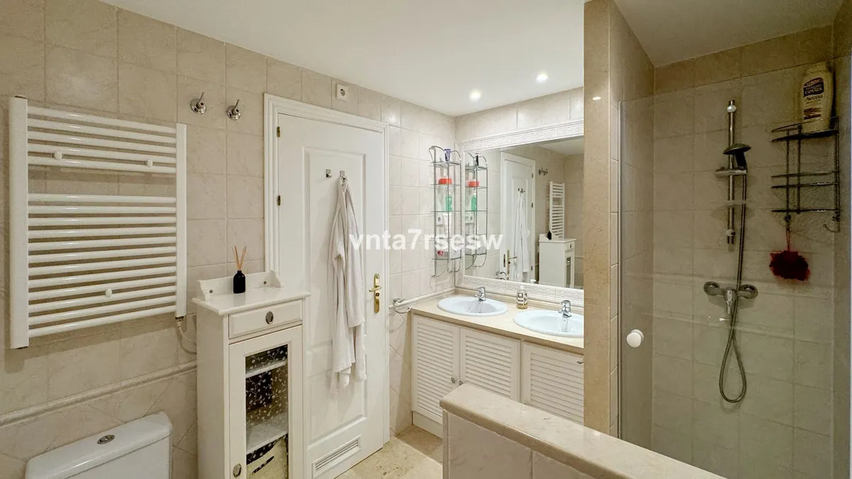 ae93c5d1-ec7e-434c-afeb-959ced4760cb