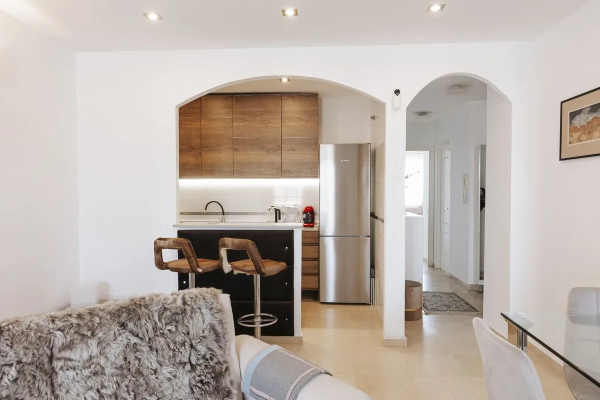 889d5947-7730-4716-8fa3-2098cbb128a0