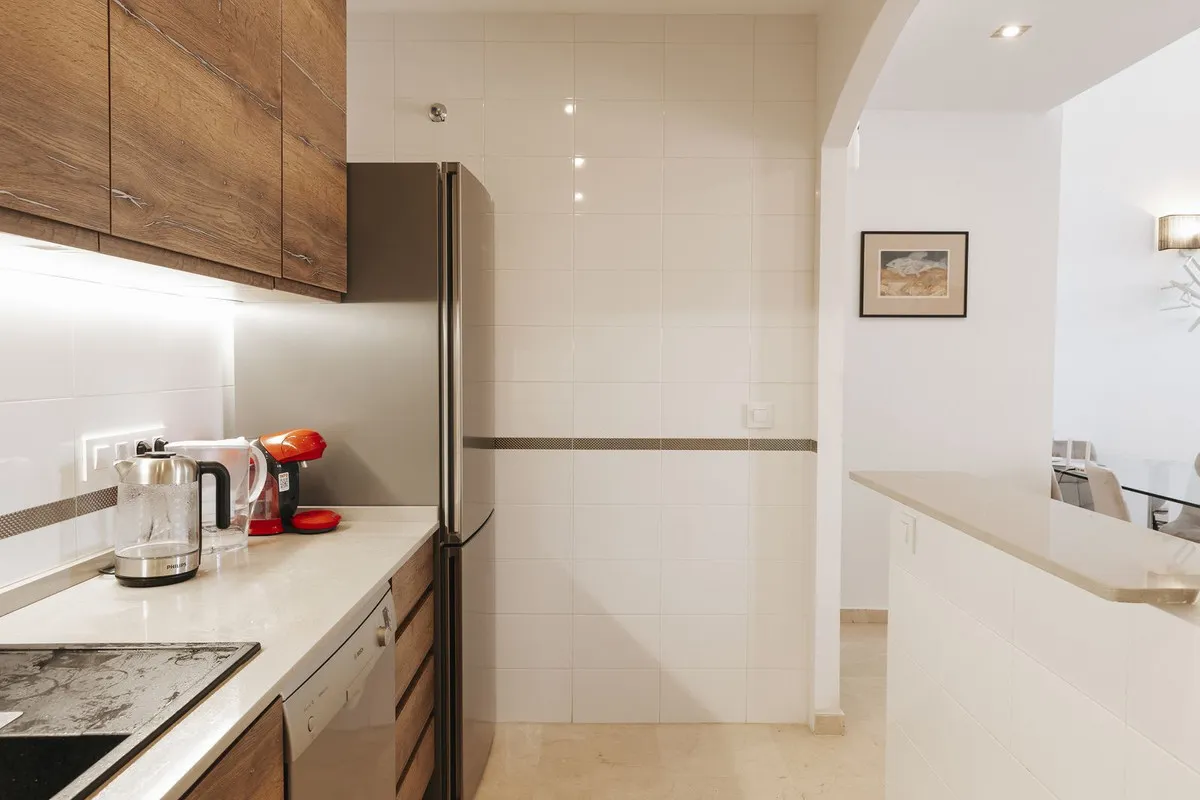 a28208dd-a47a-49dd-b116-38f28bc03ae5