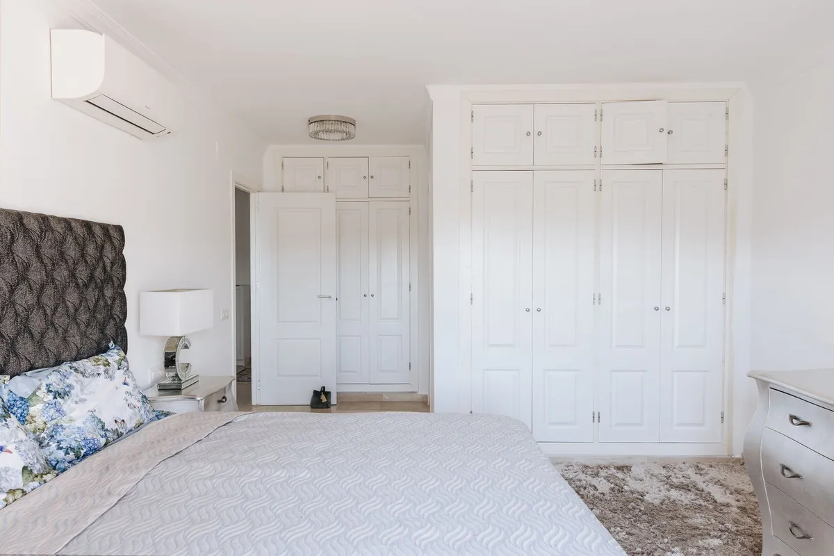 c3aa7386-df45-410a-bd49-cbd1b064b596