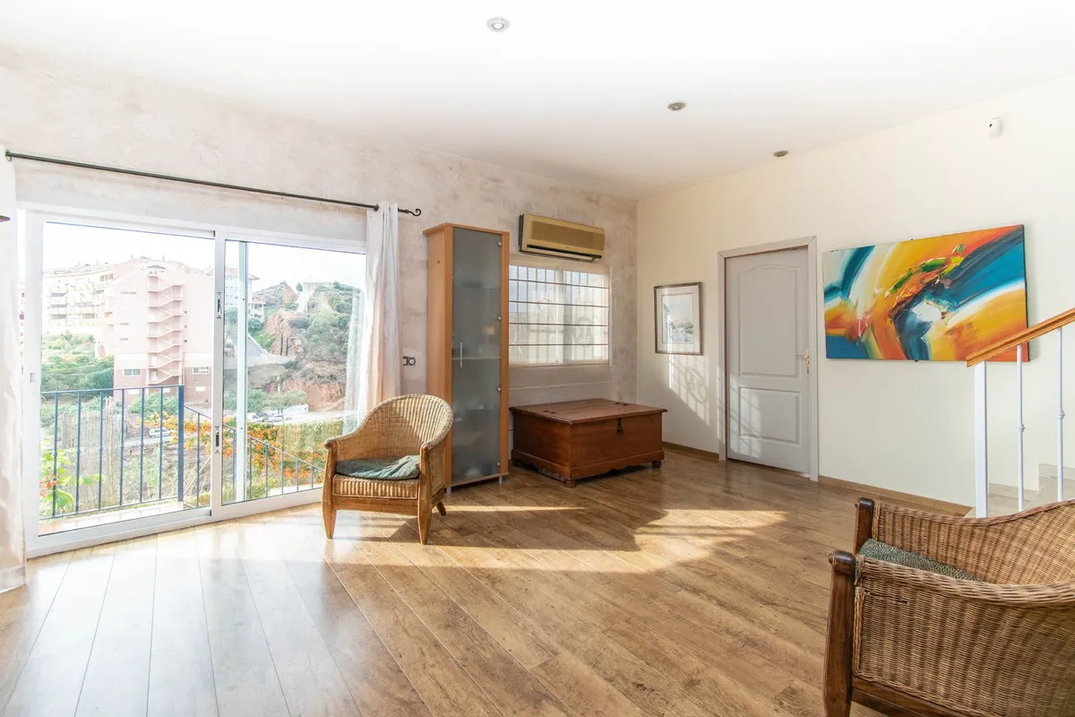 8312ca44-0995-4b9f-bdfa-21faa80f1a19