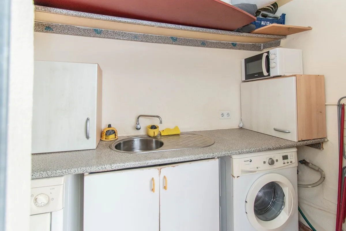 c0d0727d-5a5f-4f81-b682-d988740a4107