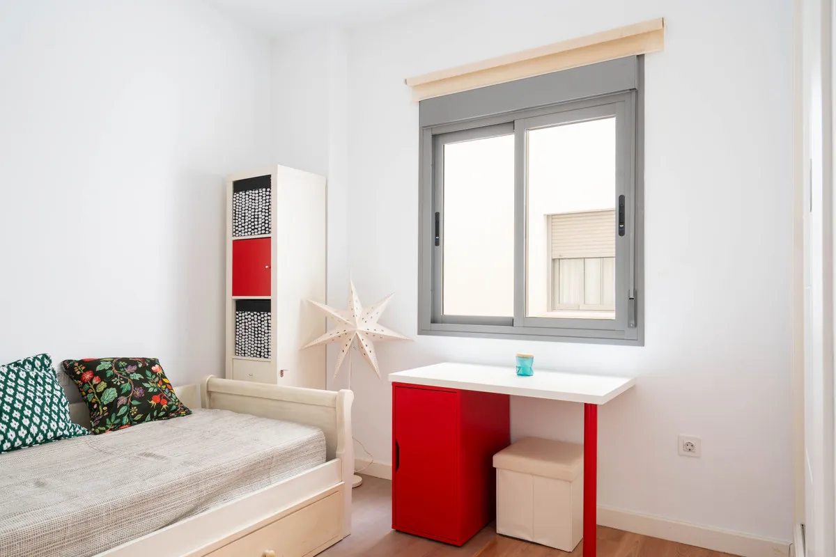 fb200d02-44bf-4536-9ad6-77141415712a