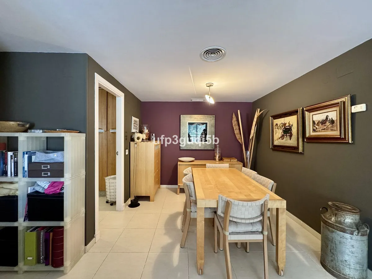 b733dc68-7cb6-4619-8b35-396b7a981484