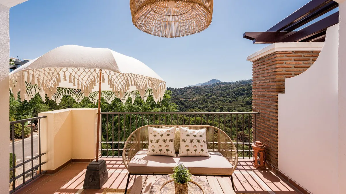 25a428c4-340c-4b3a-b527-ad4e2f815222