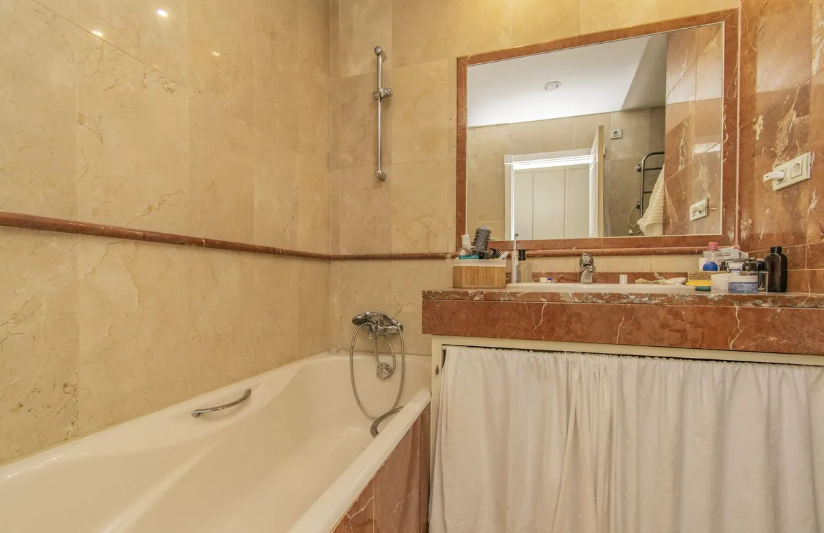 40bfe48d-84ac-4ff6-bf43-7f804bf55576