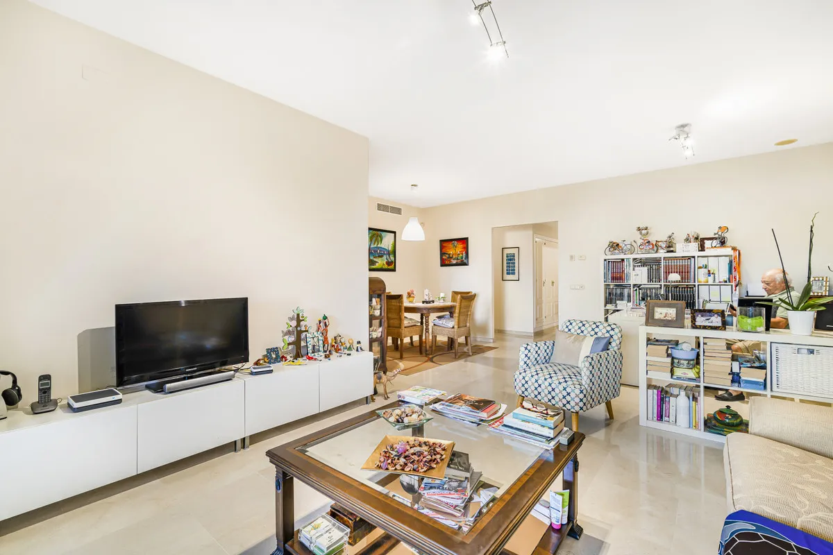 b04eefab-40af-4408-9e54-524474343bcc