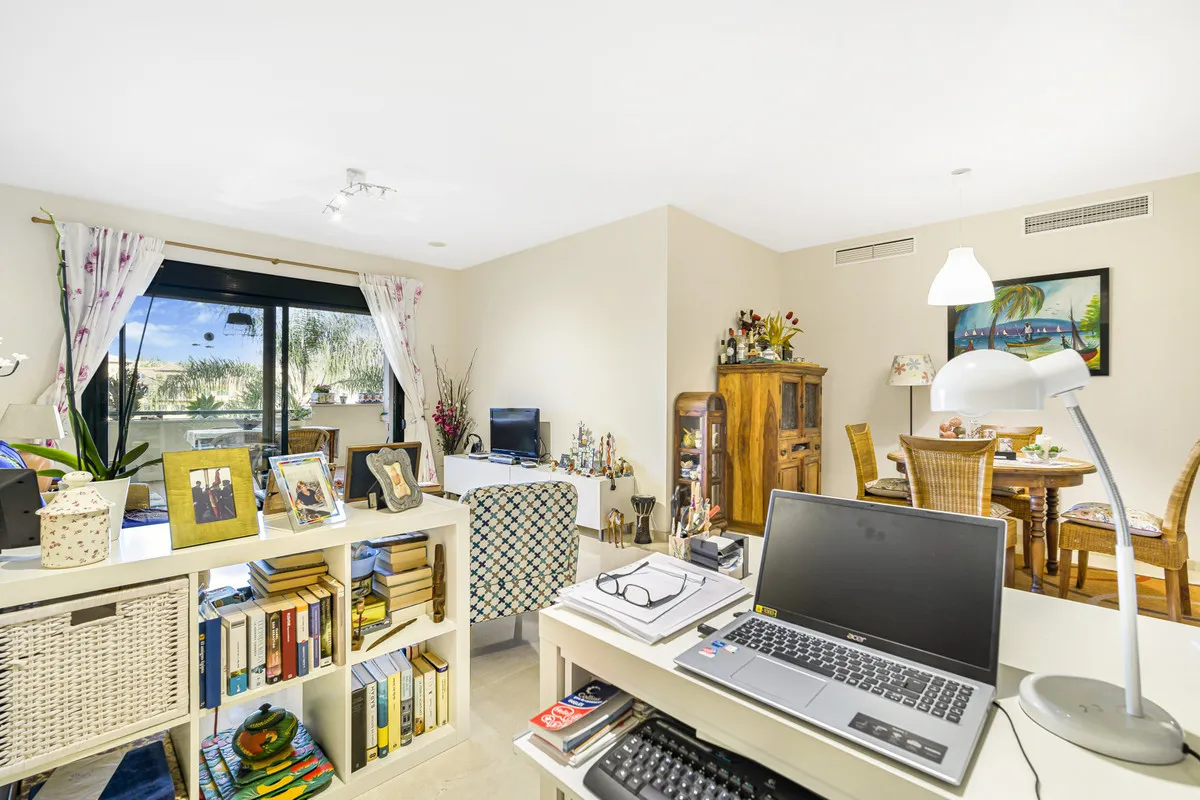 d77bc3b0-cd83-4c10-b6ec-63fe249ffa6e