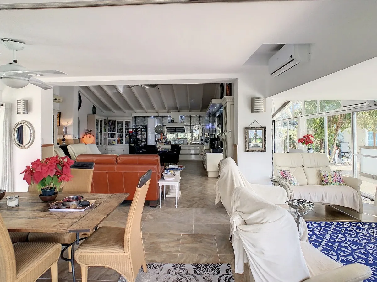 5fa44121-63db-43d7-b811-2307086ea0c1