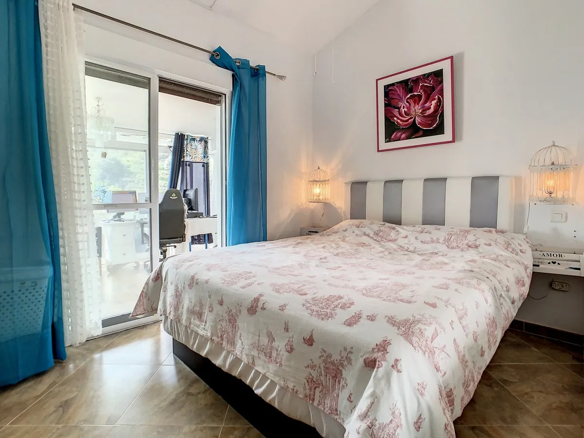 b5c6c308-c86d-4468-b5d8-726f96434cb8