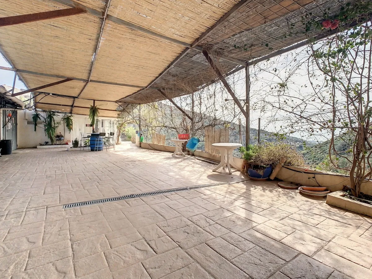 cb96e6d8-cc0e-49ba-a84e-b55a924b5054