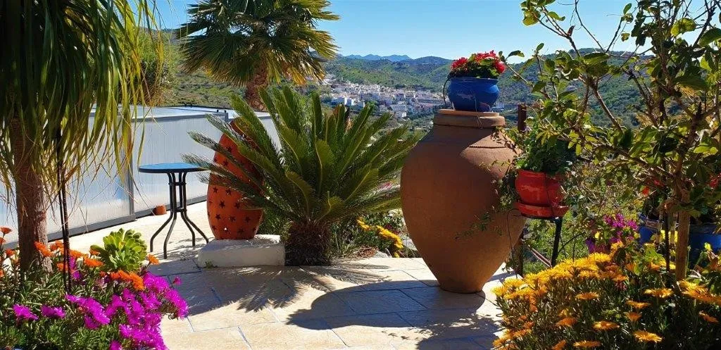 ef875767-7e09-4c42-a905-3a7b08914358