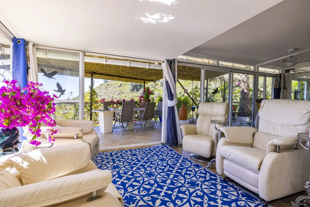 f494d281-f35c-410b-9053-be076b4f1c54