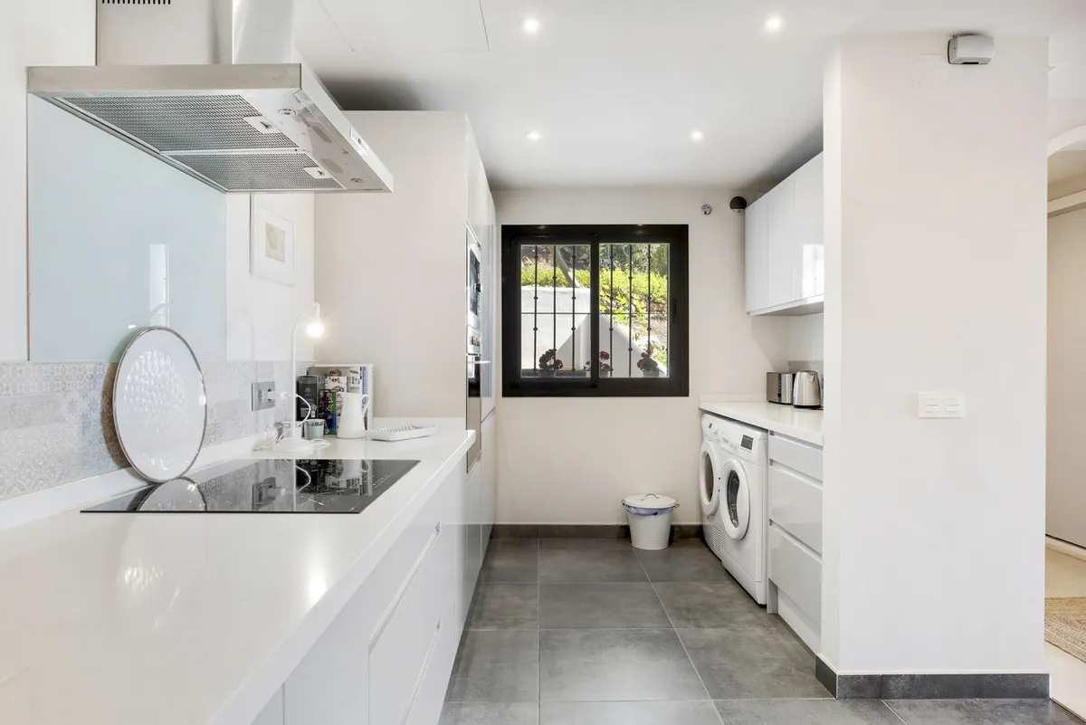 43f1d42a-657a-4344-aeeb-8ff952b8581a