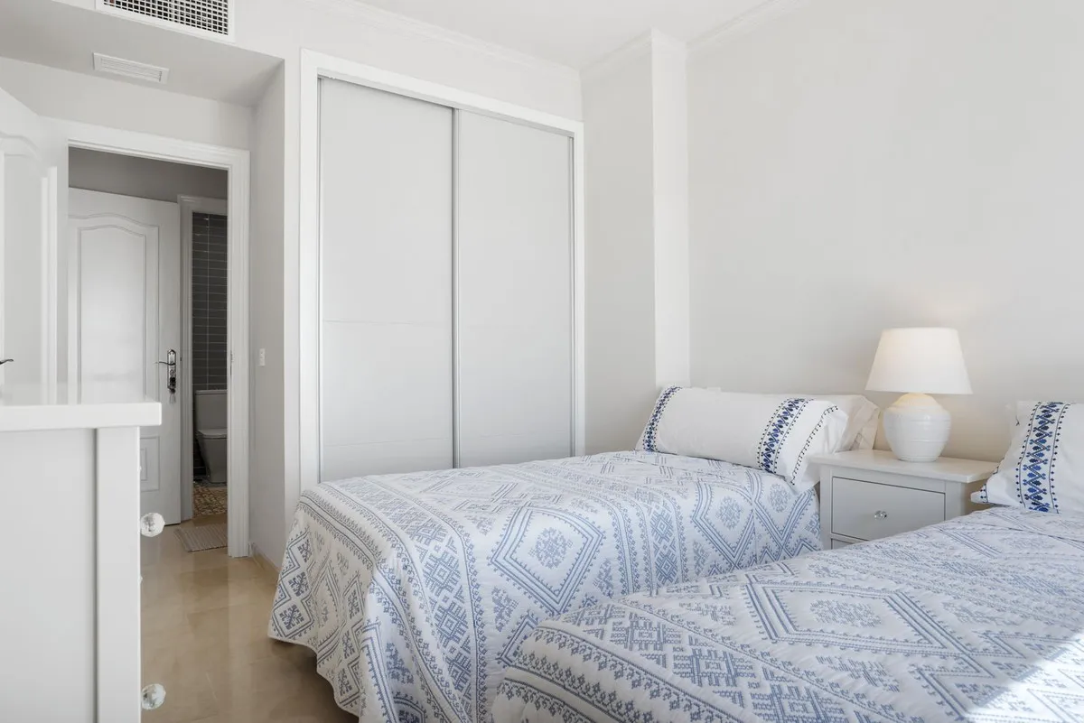 5f73c4d3-6c1f-4563-90fe-7c05effc7d9e