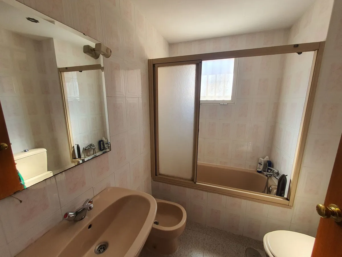 8d276d7c-1e4c-4108-9bfa-2c07a3c5a465