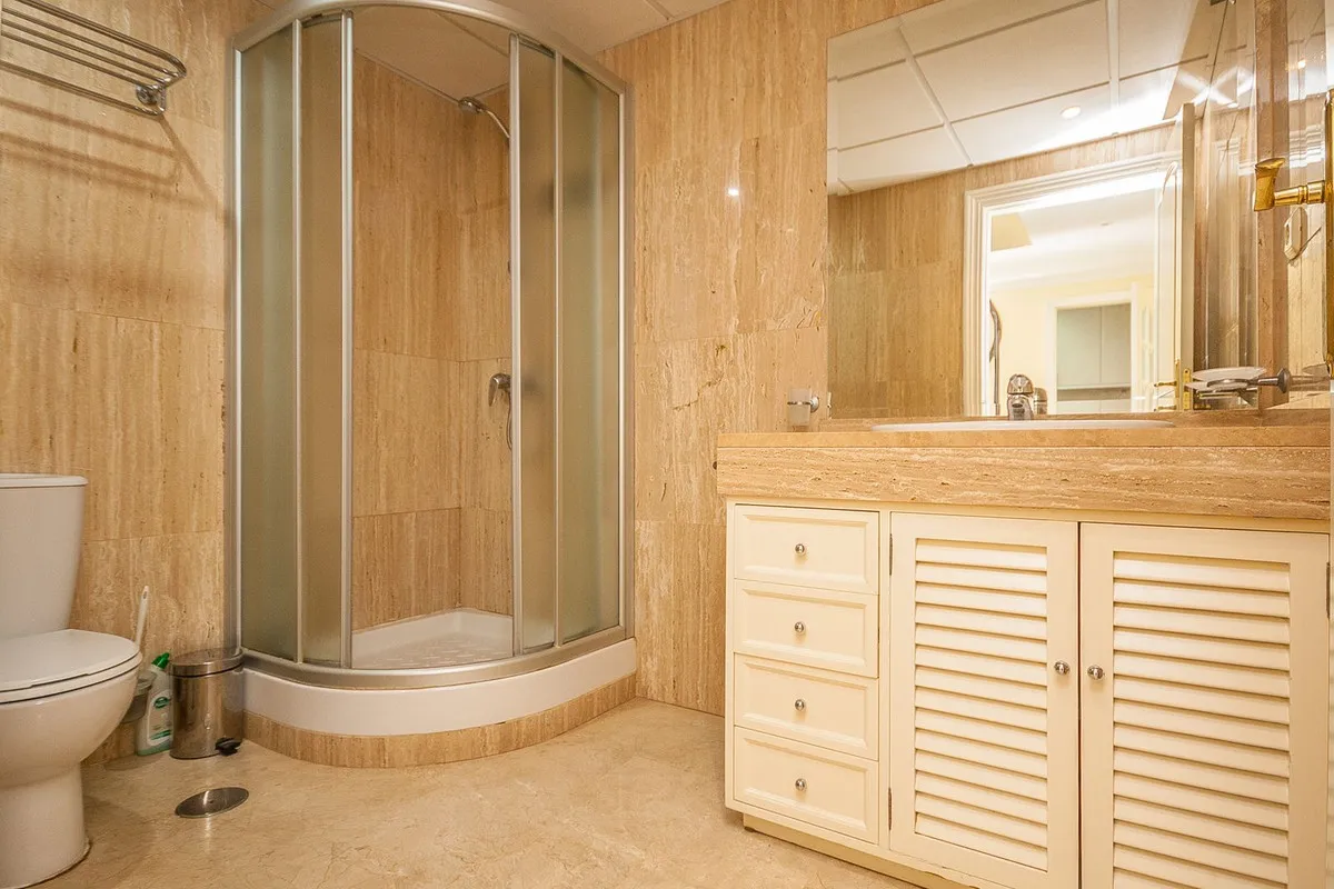 e729d50e-b6d1-4a2c-beeb-9526219d4e73