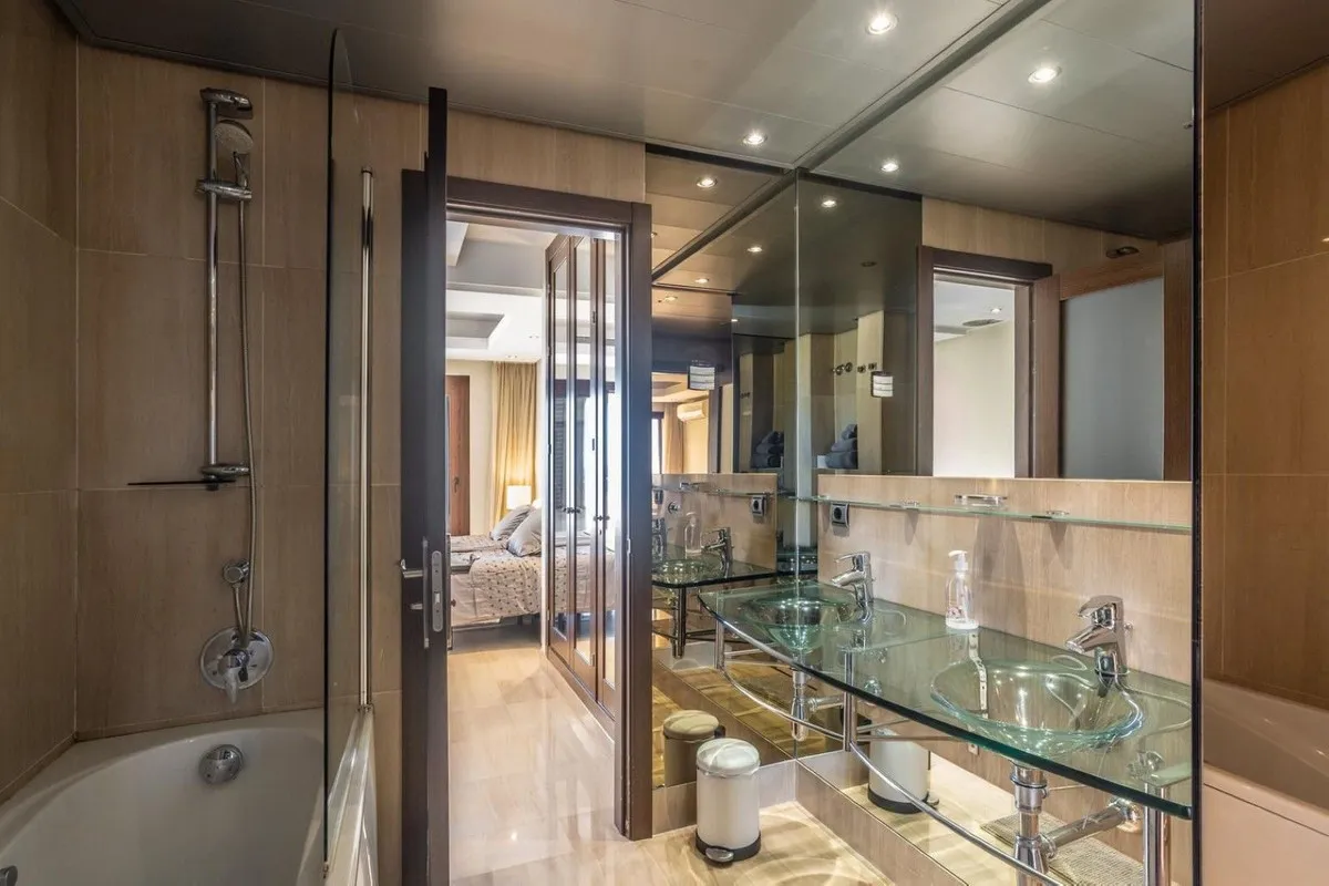 0985a100-aa86-4859-9faf-973030e5acff