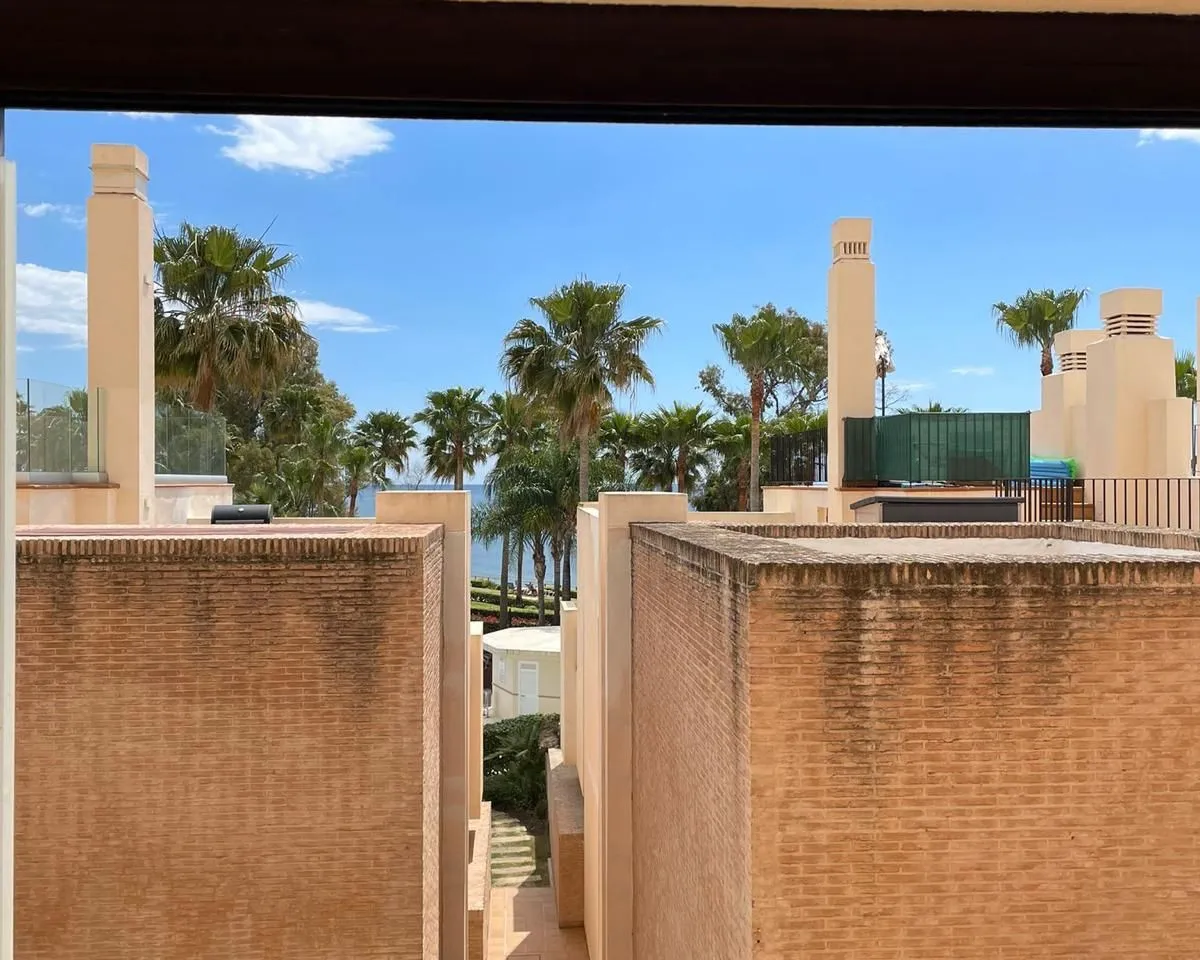 1c20fce7-5ea0-4e4f-a255-a76556fc1bed