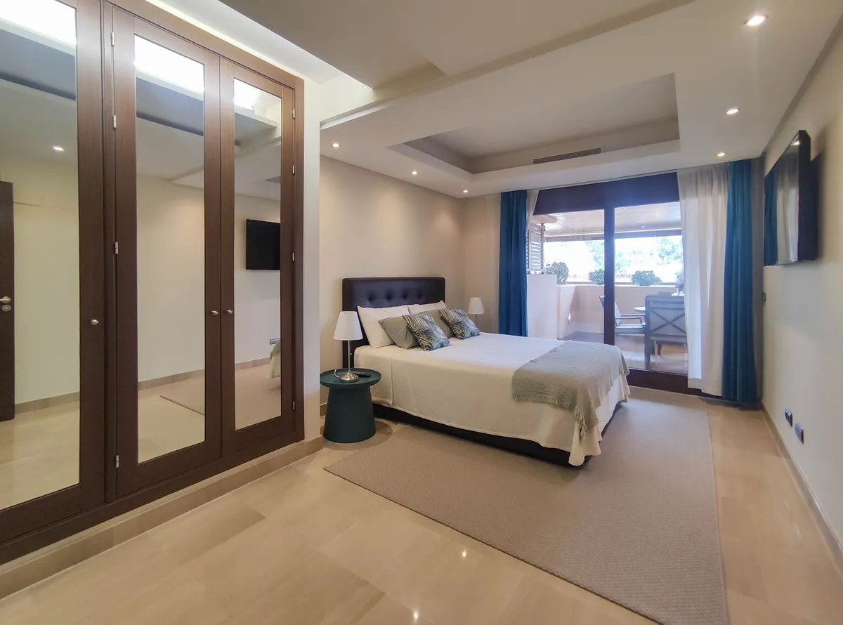 c03bd1ae-ea6b-42ce-964b-a5f586151484