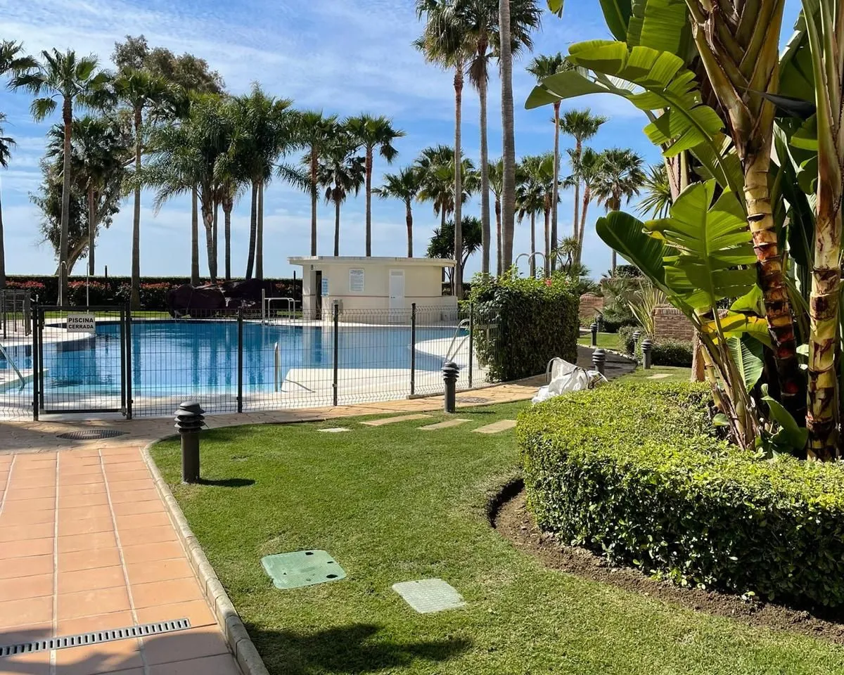 c4688572-63e0-435f-b901-b98137d1decb