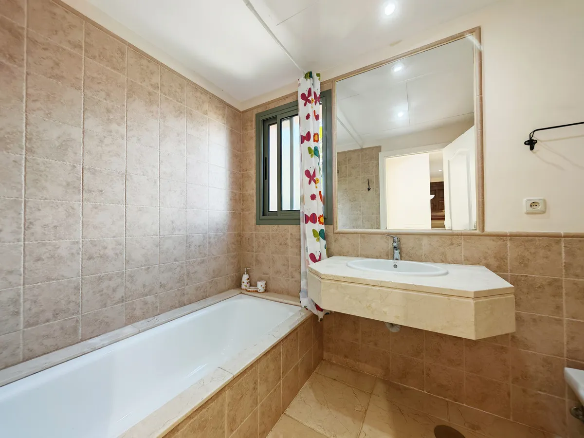 06a04641-8d77-4359-83e9-00e666f7c148