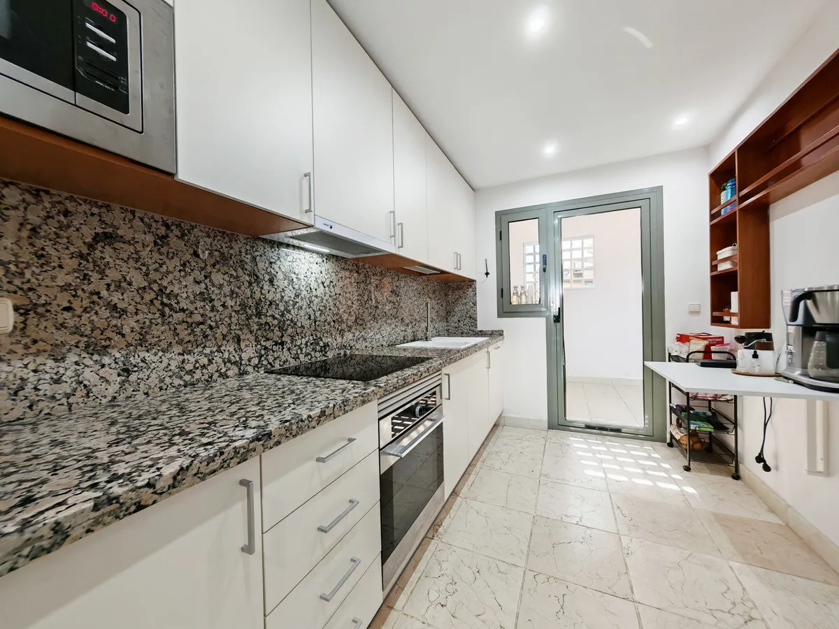 a6796a7a-d784-4344-ab56-255f94e4145f