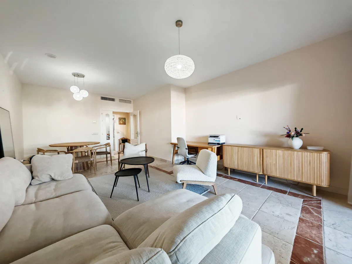 dc26aede-4556-4a45-8cb9-538d9efd32ed