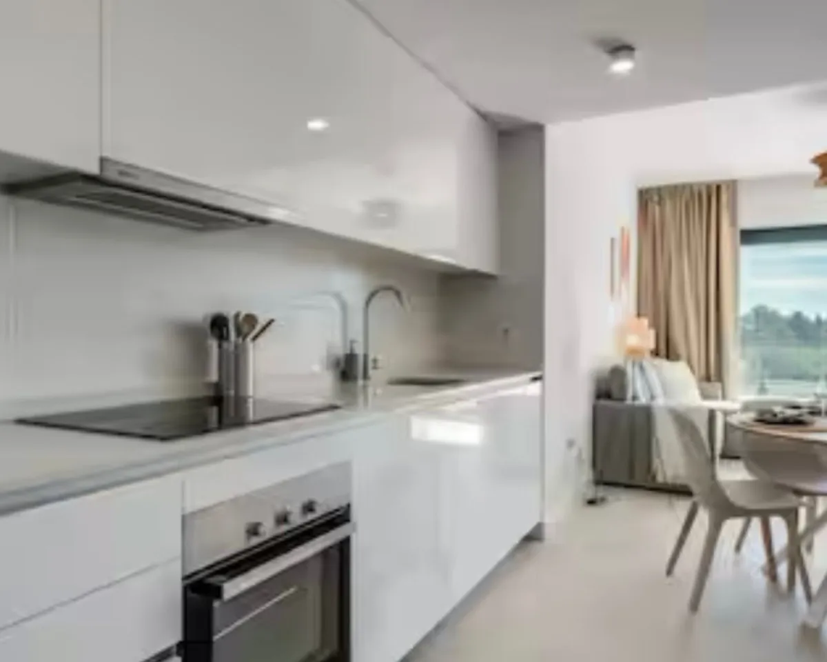 0c0ccd68-a624-41ed-b262-3661e9a3b099