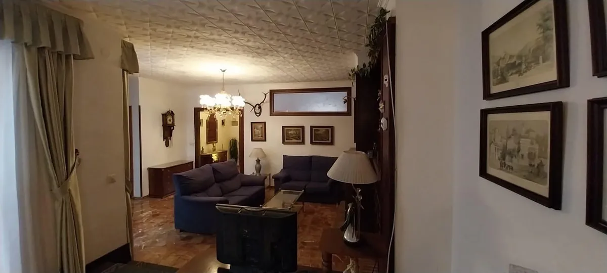 723c76fb-a4ea-4f3b-a159-8358b2576a44