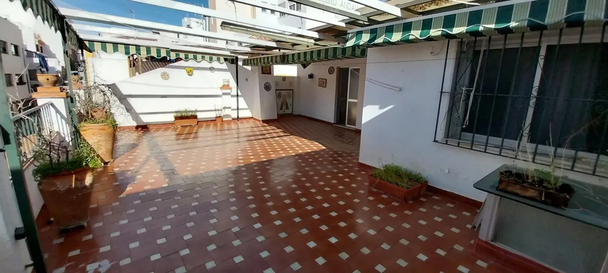 Spacious Townhouse in Olletas, Málaga