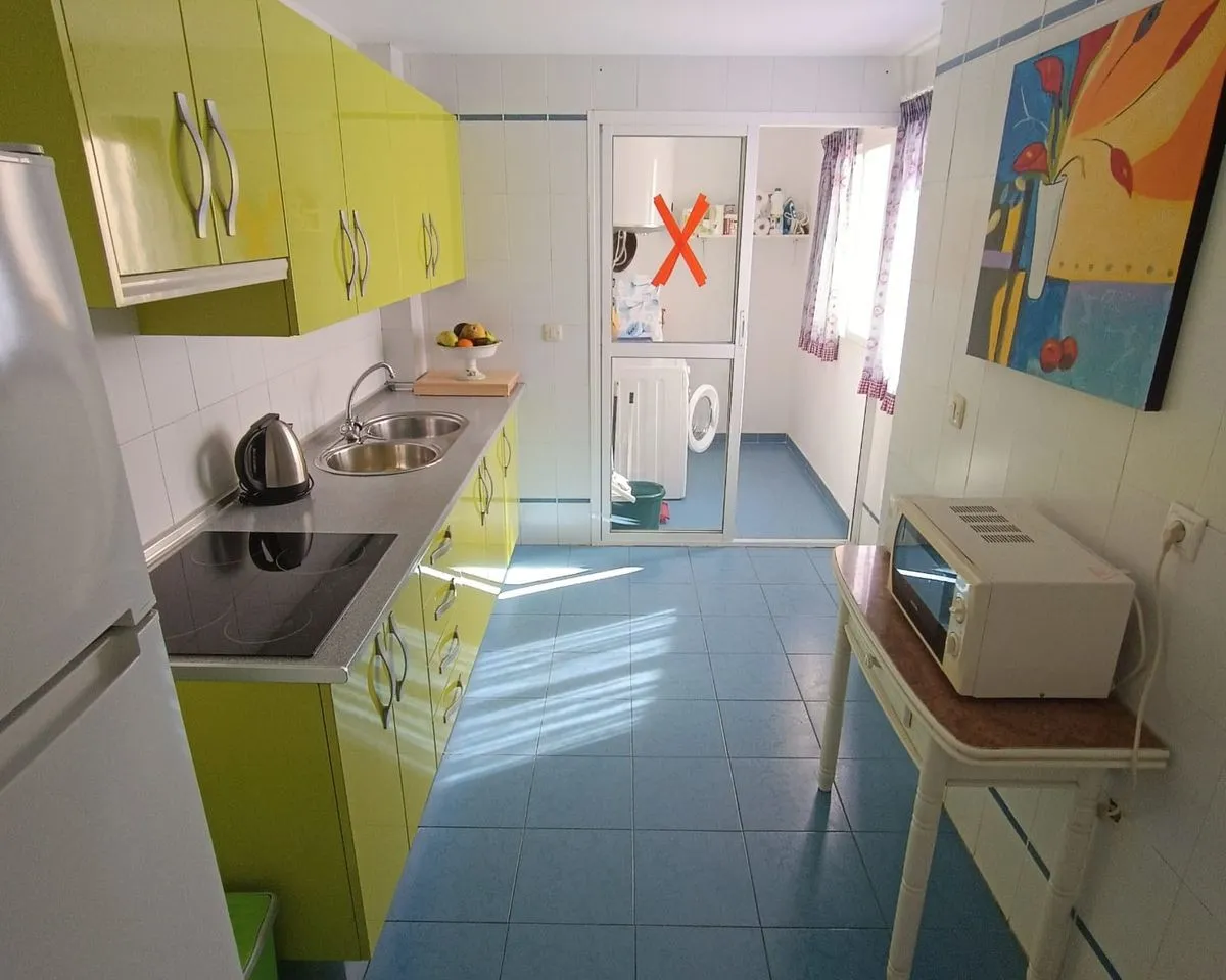 2b47bf50-584a-438c-b289-bc7a15258d35