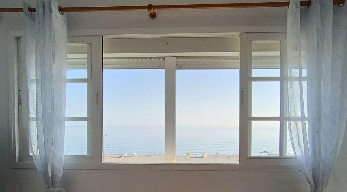 383ca8d4-9dca-4396-b06a-53e8e9f7c1dd