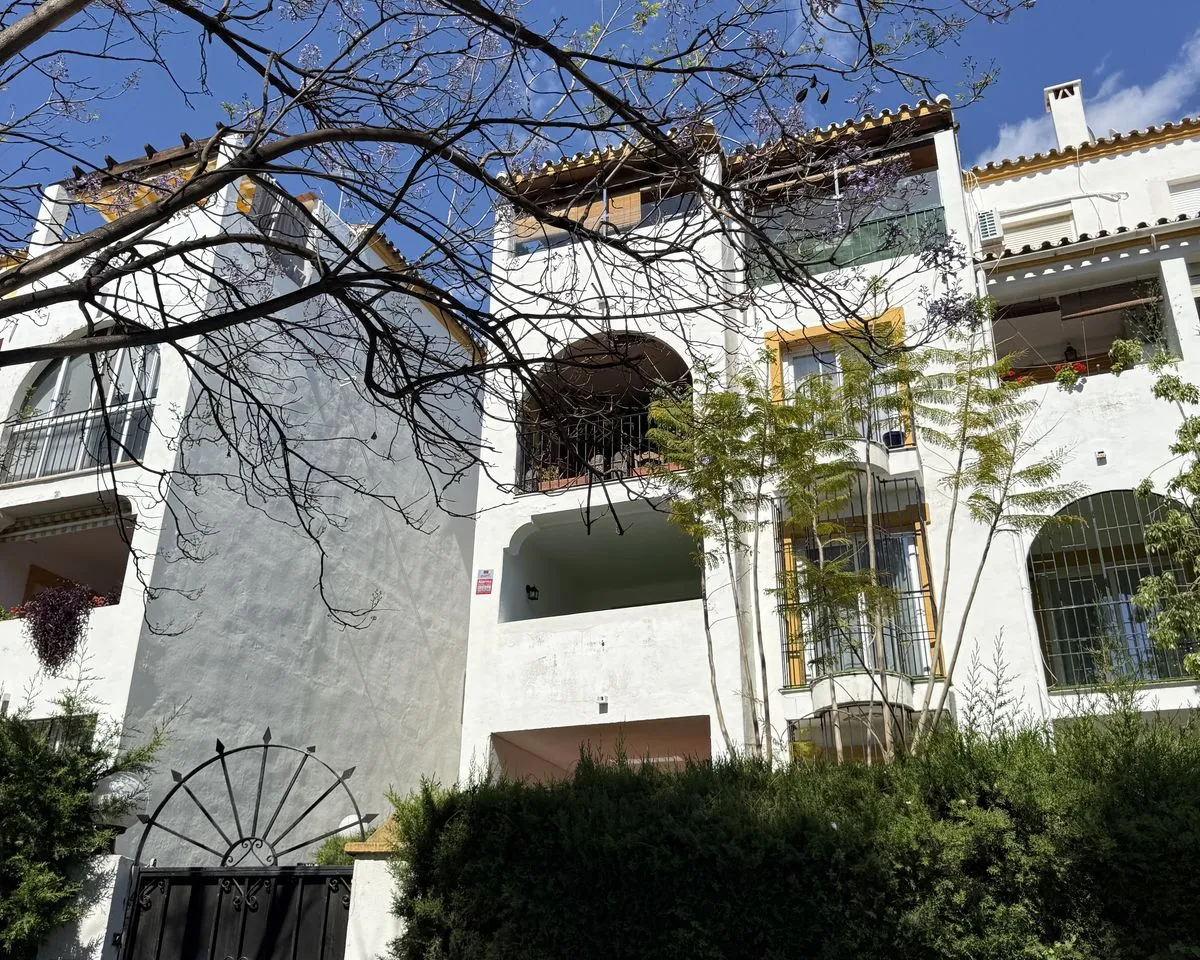 08575466-815a-4144-a859-72c552aaeda4