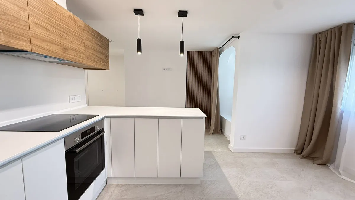 15f6d76e-9207-499e-87bc-95fbfaa1a881